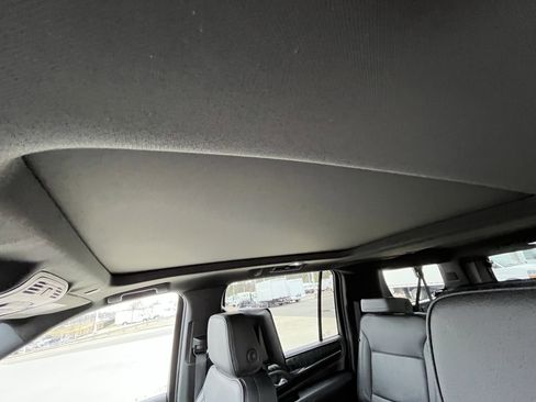 Used 2024 GMC Yukon XL Denali w/ Advanced Technology Package image 24