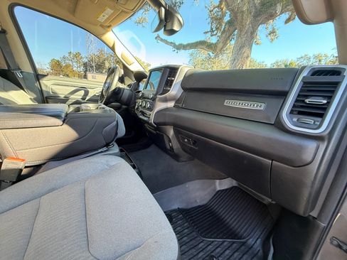 Used 2020 RAM 1500 Big Horn AWD/4WD image 12