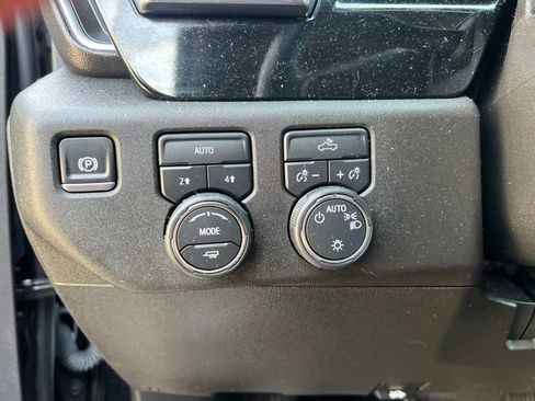 Used 2024 Chevrolet Silverado 1500 LT AWD/4WD image 21