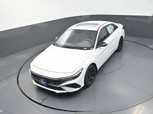 New 2026 Hyundai Elantra SEL Sport Premium FWD image 24