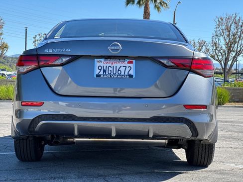 Used 2025 Nissan Sentra S image 5
