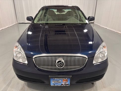 Used 2009 Buick Lucerne CXL w/ Driver Confidence Package image 2