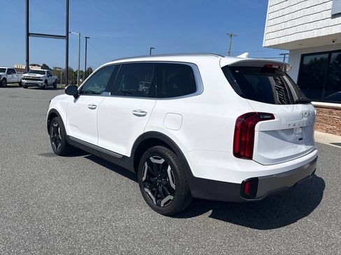 Used 2025 Kia Telluride S FWD image 7