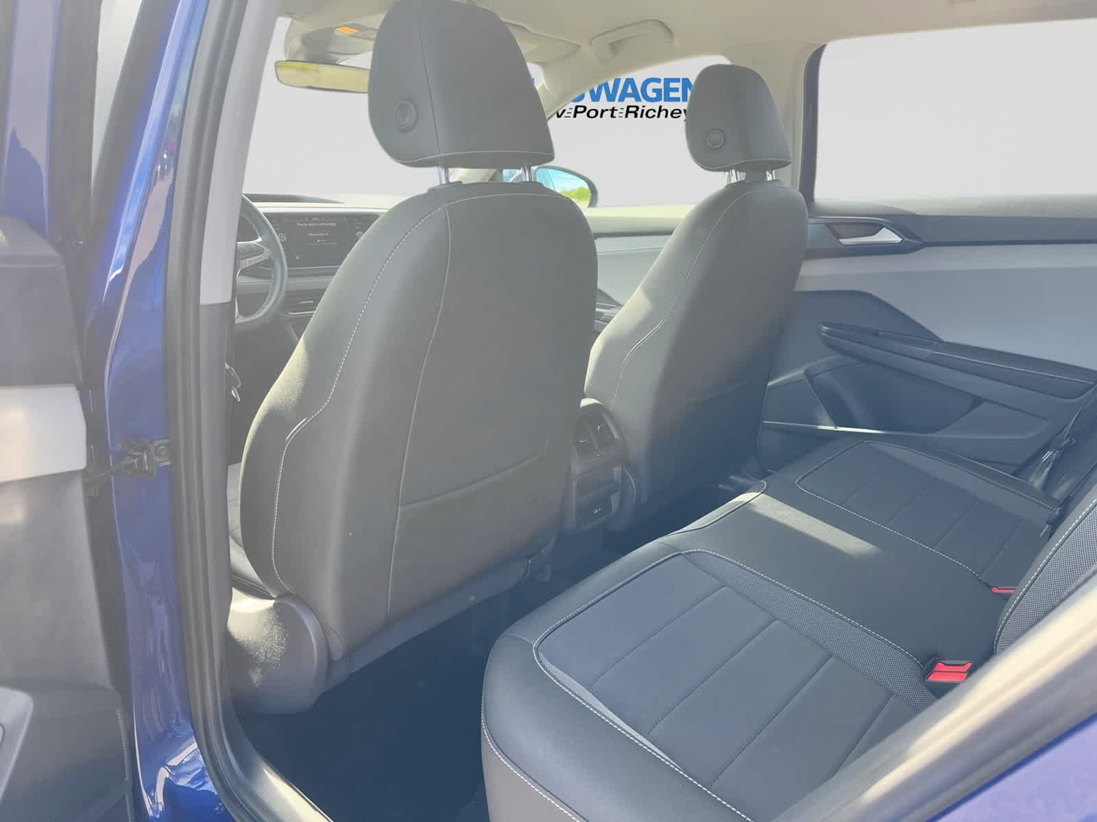 Used 2024 Volkswagen Taos SE FWD image 24