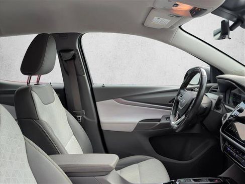 Used 2022 Chevrolet Bolt EUV Premier FWD image 26
