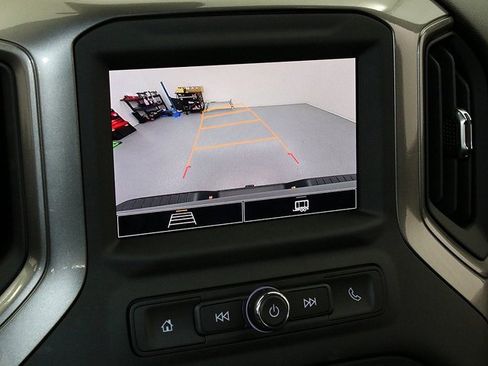 Used 2025 Chevrolet Silverado 2500 Custom w/ Custom Convenience Package image 19