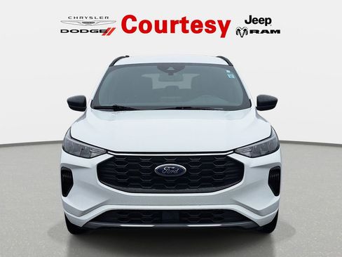 Used 2023 Ford Escape ST-Line image 10