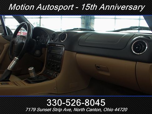 Used 1999 MAZDA MX-5 Miata RWD image 33