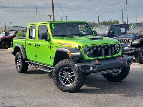 Used 2025 Jeep Gladiator Mojave w/ Safety Group AWD/4WD image 1