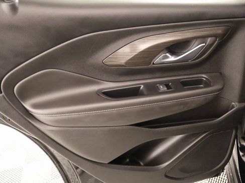 Used 2023 GMC Terrain SLE w/ Elevation Edition image 15