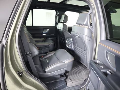 Used 2025 Ford Expedition Tremor AWD/4WD image 68