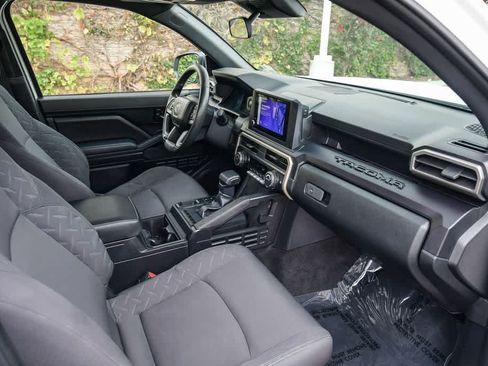 Used 2025 Toyota Tacoma SR RWD image 15
