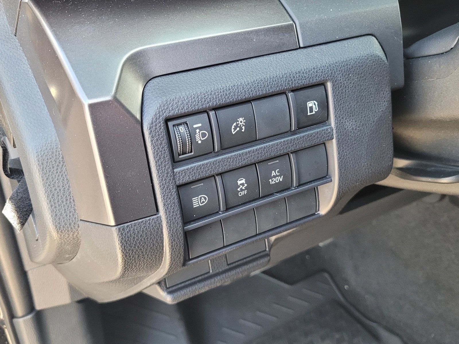 Used 2025 Toyota 4Runner TRD Sport AWD/4WD image 19