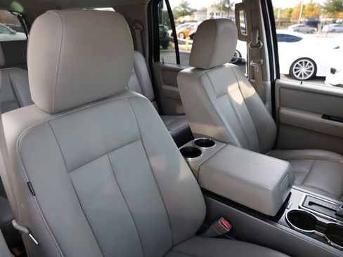 Used 2014 Ford Expedition EL Limited w/ Equipment Group 301A image 19