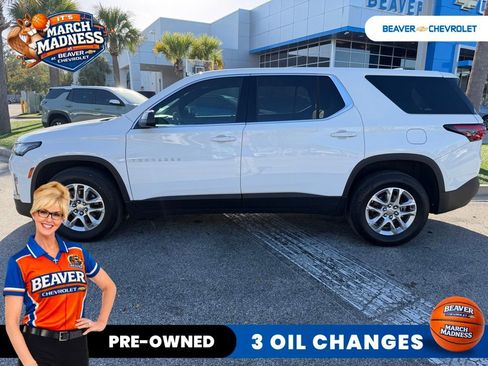 Used 2023 Chevrolet Traverse LS image 7