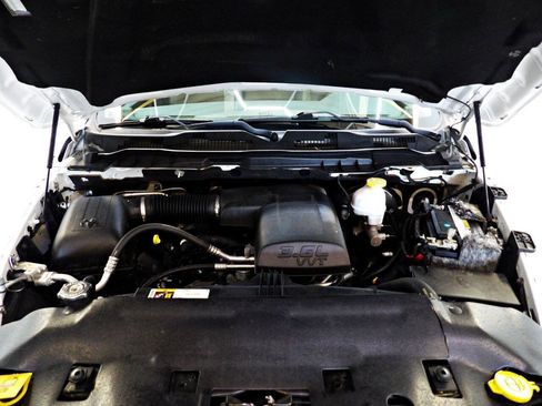 Used 2018 RAM 1500 Tradesman RWD image 4