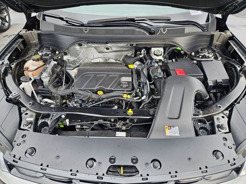 Used 2025 Chevrolet Trax RS w/ Sunroof Package image 39