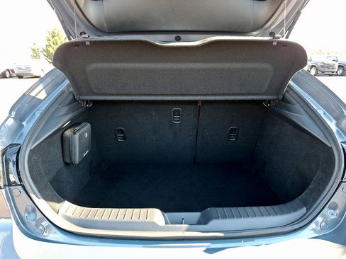 Used 2023 MAZDA MAZDA3 s image 30