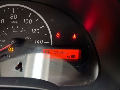 Used 2014 Nissan Versa S FWD image 13