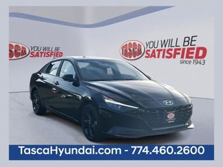 Used 2023 Hyundai Elantra SEL w/ Preferred Accessory Package video 1