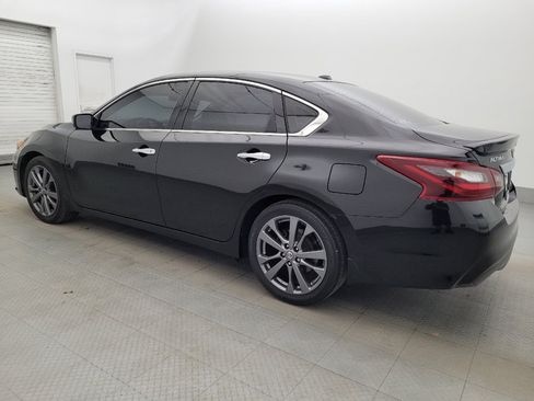 Used 2018 Nissan Altima 2.5 SR w/ SR Special Edition FWD image 3
