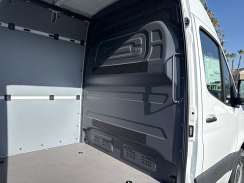 New 2026 Mercedes-Benz Sprinter 2500 image 19