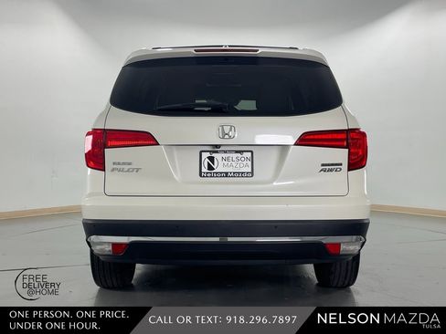 Used 2017 Honda Pilot Touring image 7