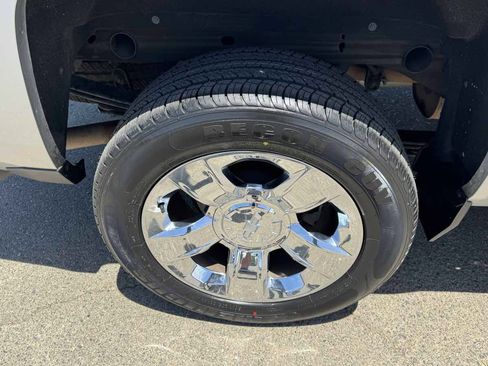 Used 2018 Chevrolet Silverado 1500 LTZ w/ Sport Package AWD/4WD image 41