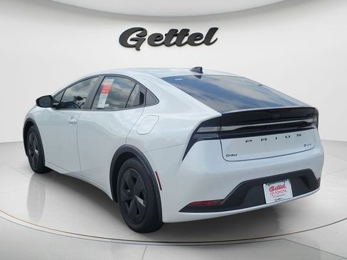 New 2026 Toyota Prius Plug-In Hybrid image 7