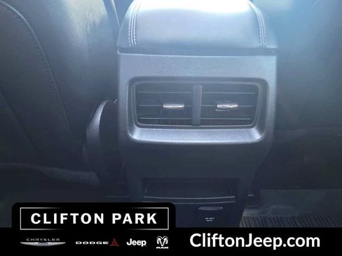 Used 2024 Ford Edge SEL w/ Convenience Package AWD/4WD image 18