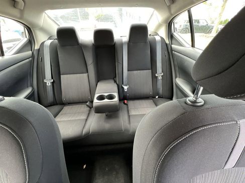 Used 2021 Nissan Sentra SV image 4