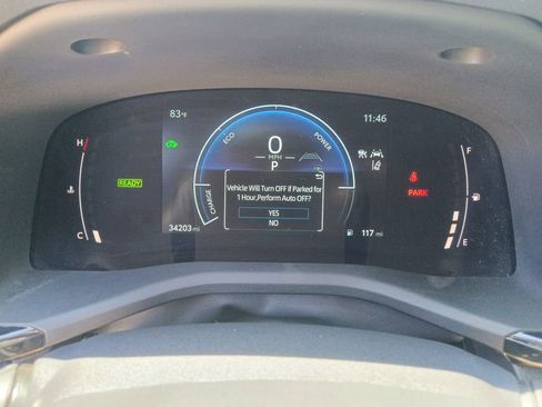 Used 2025 Toyota Camry SE FWD image 21