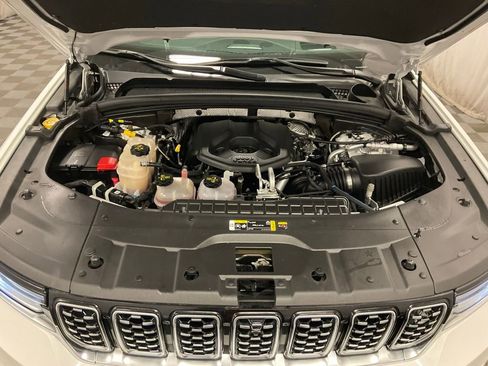 Used 2022 Jeep Grand Cherokee Summit image 14