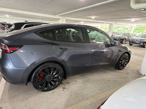Used 2022 Tesla Model Y Performance AWD/4WD image 10