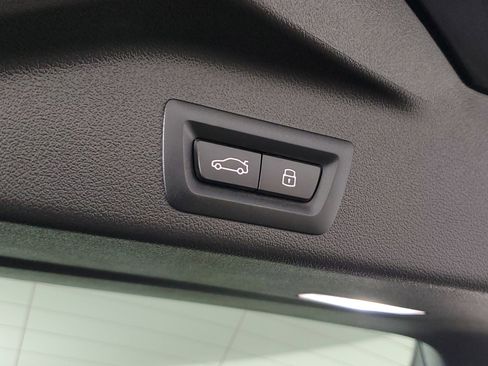 New 2026 BMW X5 xDrive50e w/ M Sport Package image 25