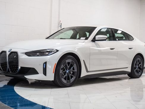 Used 2023 BMW i4 eDrive40 w/ Premium Package RWD image 4
