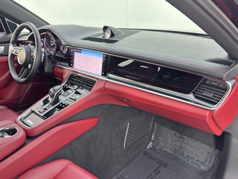 Used 2022 Porsche Panamera 4 w/ Premium Package image 15