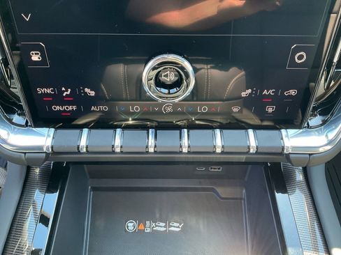 New 2026 GMC Yukon XL Elevation w/ LPO, Get Active Package image 21