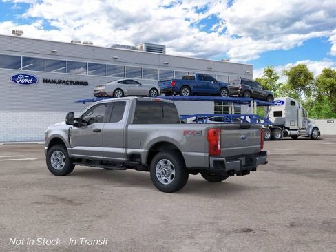 New 2026 Ford F250 XLT w/ FX4 Off-Road Package AWD/4WD image 4