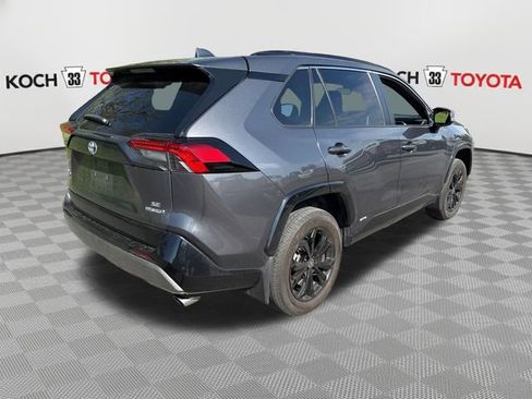 Used 2024 Toyota RAV4 SE w/ Convenience Package AWD/4WD image 8
