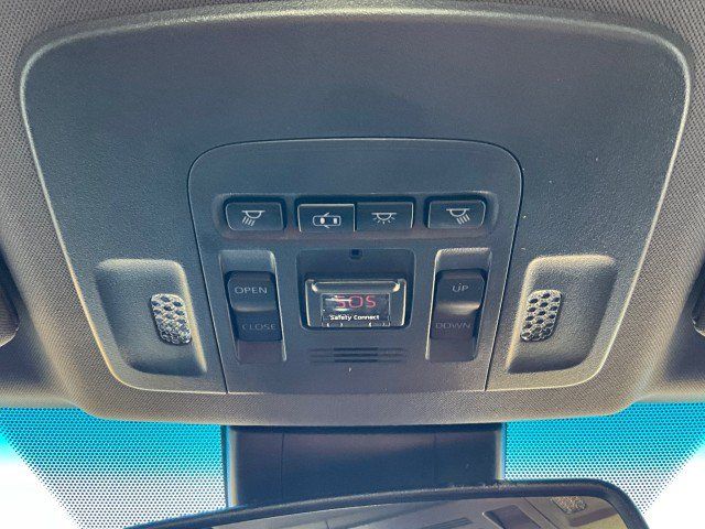 Used 2019 Toyota Avalon XLE w/ Moonroof Package FWD image 16