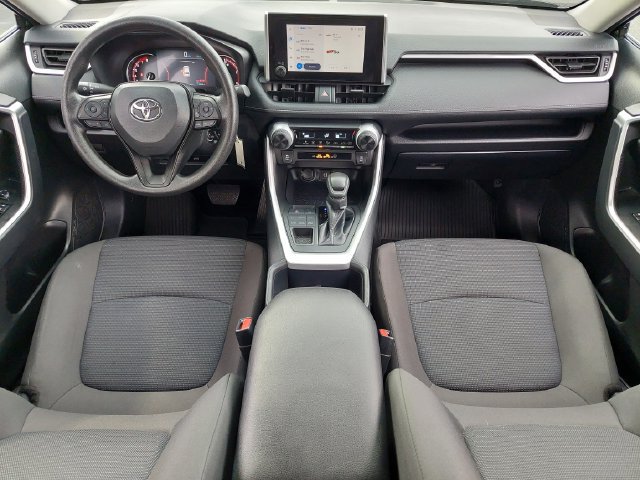 Used 2025 Toyota RAV4 LE AWD/4WD image 3