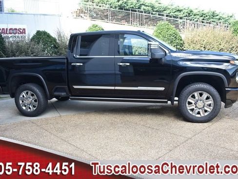 New 2026 Chevrolet Silverado 2500 High Country w/ High Country Premium Package AWD/4WD image 11
