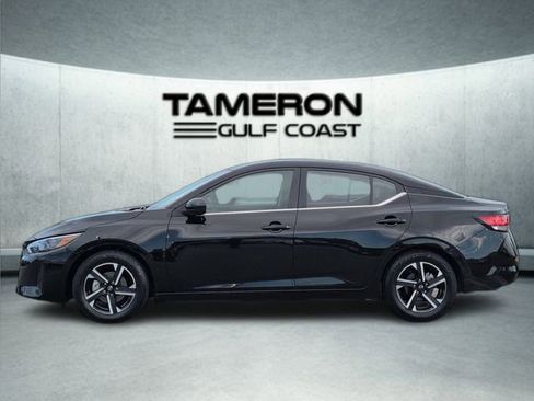 Used 2024 Nissan Sentra SV FWD image 2