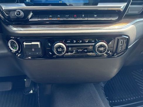 Used 2025 Chevrolet Silverado 1500 LT w/ Work Truck Package AWD/4WD image 35