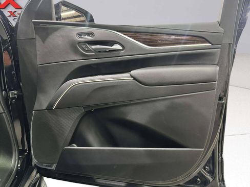 Used 2022 Cadillac Escalade ESV Premium Luxury AWD/4WD image 64