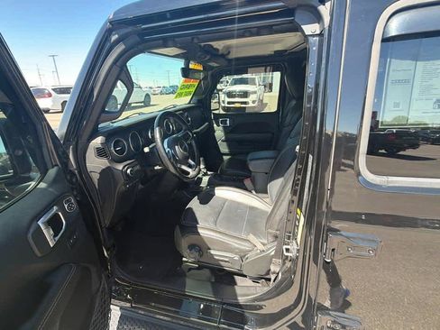 Used 2021 Jeep Wrangler Unlimited Sahara w/ Cold Weather Group AWD/4WD image 12