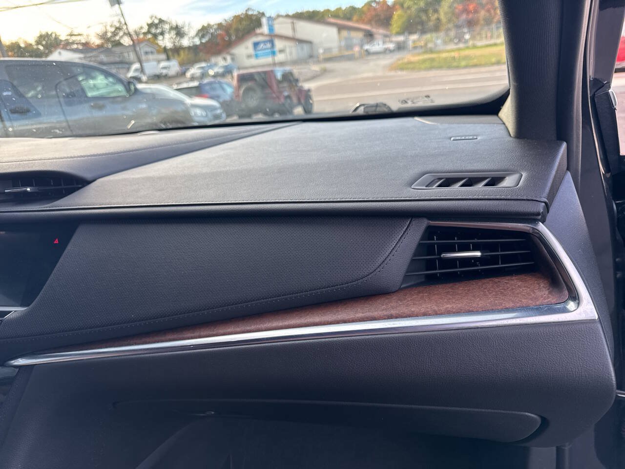 Used 2020 Cadillac XT5 Premium Luxury AWD/4WD image 26