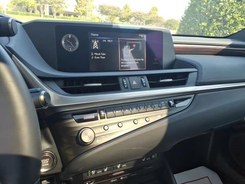 Used 2021 Lexus ES 350 w/ Premium Package FWD image 17