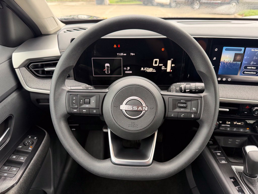 Used 2026 Nissan Kicks SV FWD image 16